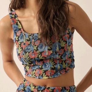 Floral Patterned Sleeveless Top